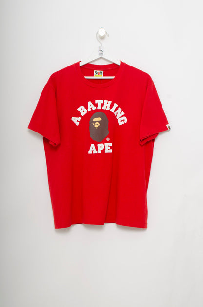 CAMISETA BAPE ROJA ESTAMPADA