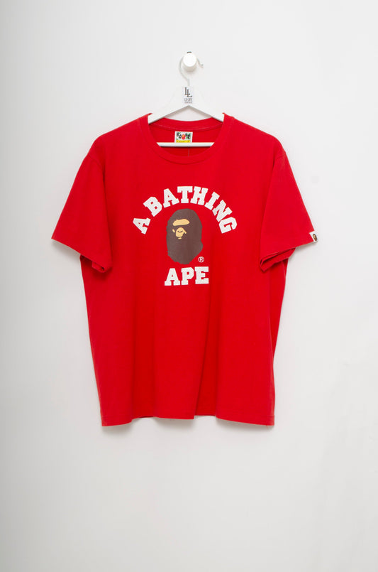 CAMISETA BAPE ROJA ESTAMPADA